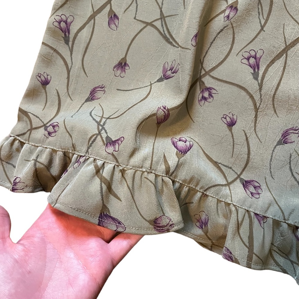 Dainty floral spring mini dress - Picture 3 of 5